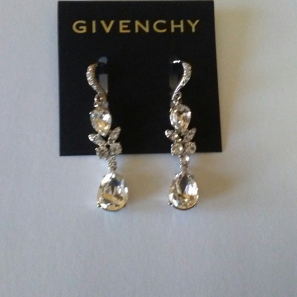 Givenchy Earrings - Picture 6 of 6
